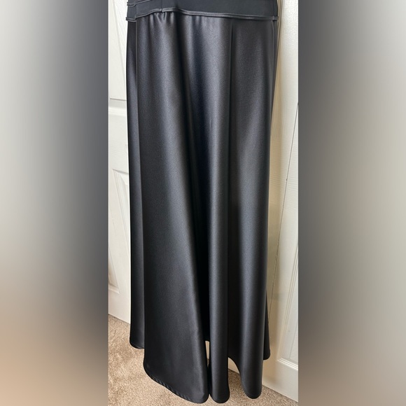 New TADASHI SHOJI Black Evening Gown Black Tie Party Maxi Collared Formal Wear - Picture 5 of 12